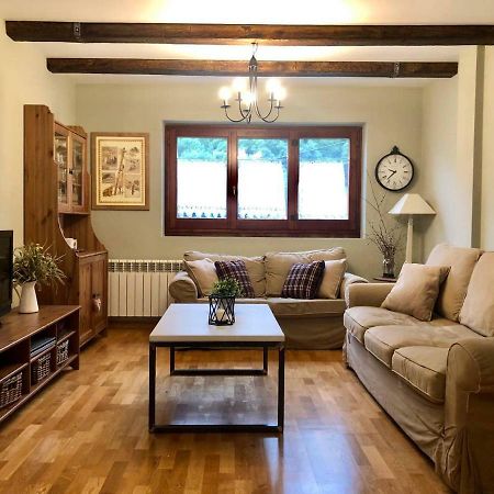 Acogedor Apartamento En El Corazon Del Valle Les Bordes Exterior foto
