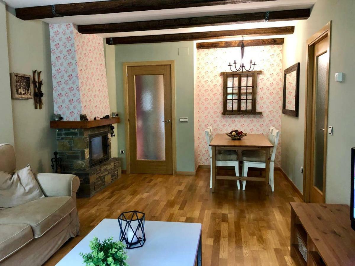 Acogedor Apartamento En El Corazon Del Valle Les Bordes Exterior foto